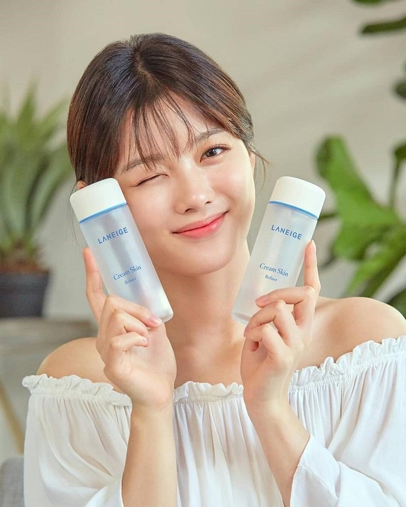 Kim Yoo Jung là người mẫu đại diện thương hiệu