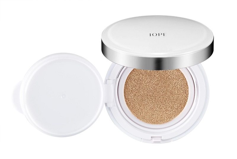 Review phấn nước IOPE chính hãng - Sự lựa chọn hàng đầu của phái đẹp 5 Phấn nước C21