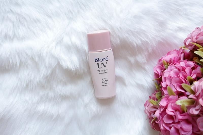 Top 10 kem chống nắng Biore được ưa chuộng - Cùng khám phá nào! 6 Biore UV Bright Face Milk SPF 50+