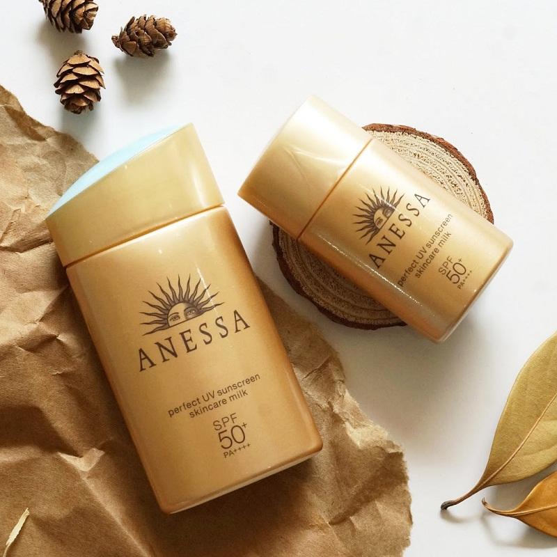 Review kem chống nắng Anessa tốt nhất cho các bạn gái 1 Kem chống nắng Anessa