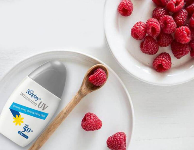 Kem chống nắng Sunplay – Sản phẩm chống nắng “Quốc Dân” đang gây bão hiện nay 14 Sunplay Whitening UV SPF 50+ PA+++