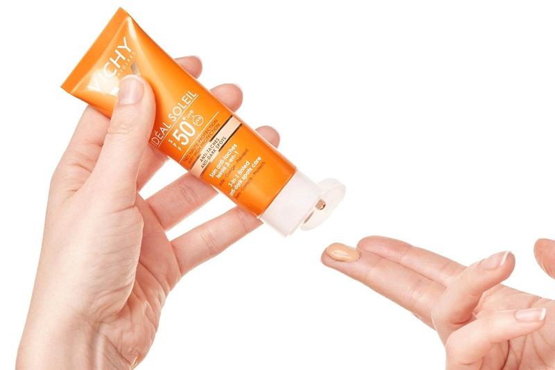 Kem chống nắng Vichy – Nâng cấp khả năng bảo vệ da suốt ngày dài 18 Test sản phẩm trước khi dùng để xem da có dị ứng không