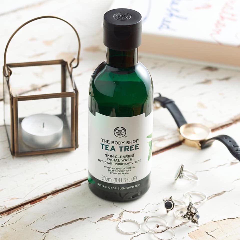 Thiết kế của sữa rửa mặt The Body Shop Tea Tree