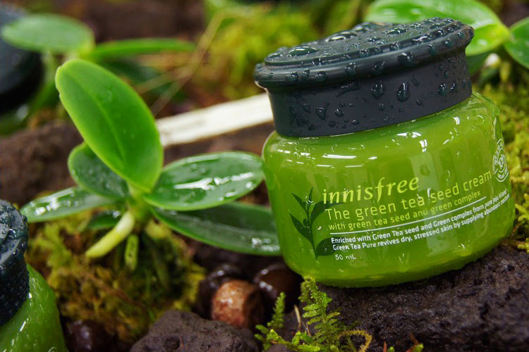 Top 10 kem dưỡng ẩm giá bình dân nên dùng để bảo vệ da khi giao mùa 16 Kem dưỡng ẩm Innisfree
