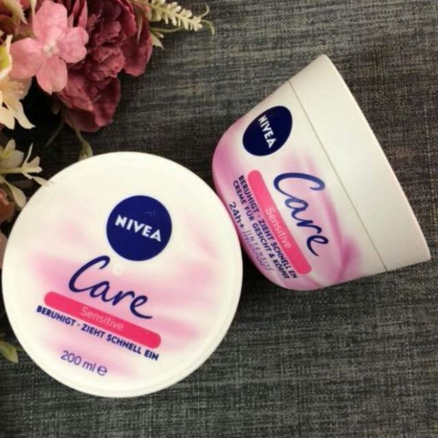 Kem dưỡng ẩm Nivea có tốt không, hợp với những loại da nào? 4 Kem dưỡng ẩm Nivea dòng Care Sensitive