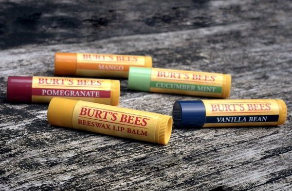Son dưỡng môi cho nam nào tốt và những tiêu chí lựa chọn ? 5 Burt’s Bees Beeswax