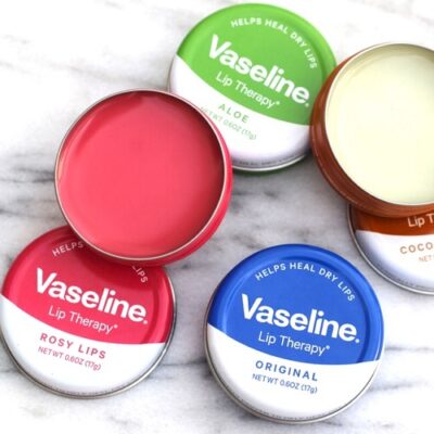 Review 4 dòng son dưỡng môi Vaseline có phải là lựa chọn hoàn hảo?