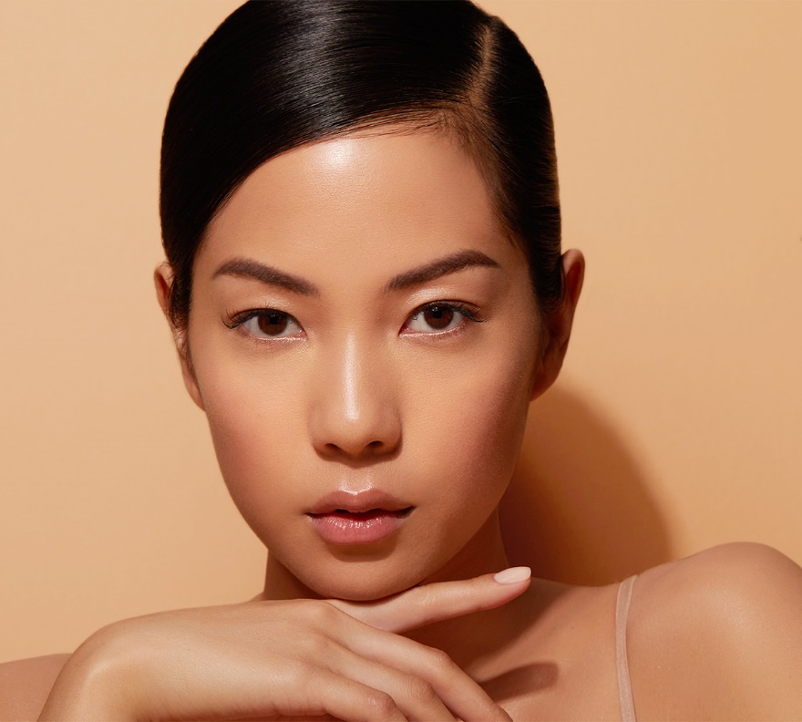 Top 10 kem che khuyết điểm “thần thánh” cho phái đẹp 20 Kem che khuyết điểm Mac Studio finish concealer có khả năng che phủ tốt các vết thâm nám, tàn nhang, sẹo, mụn và vùng da không đều màu.