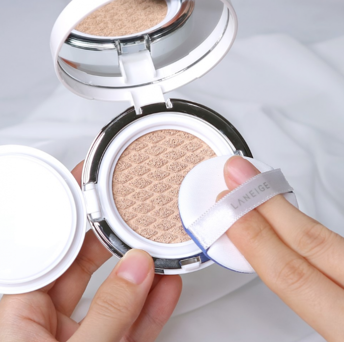 Review các loại phấn nước Laneige đang gây sốt hiện nay 5