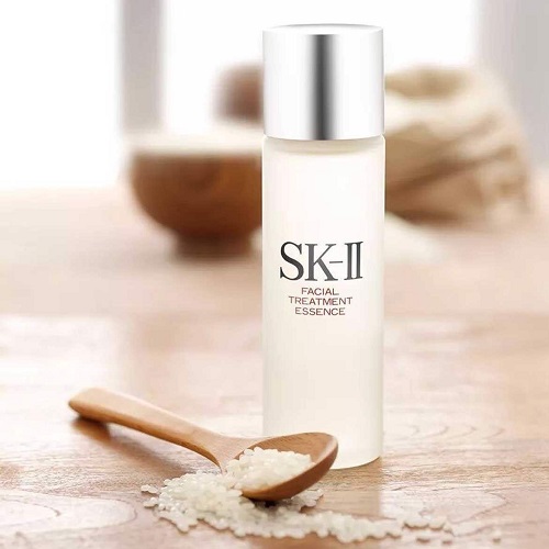 Review nước thần SKII Facial Treatment Essence có xứng danh như lời đồn?