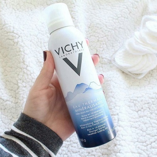 Review xịt khoáng Vichy có tốt không? Công dụng thực sự là gì?