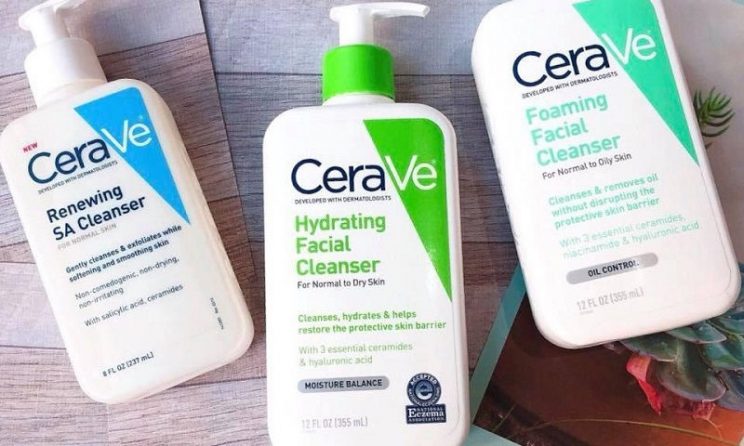 Review 3 loại sữa rửa mặt CeraVe đang được ưu chuộng hiện nay 2 Xanh và trắng là tone màu chủ đạo của dòng sữa rửa mặt này