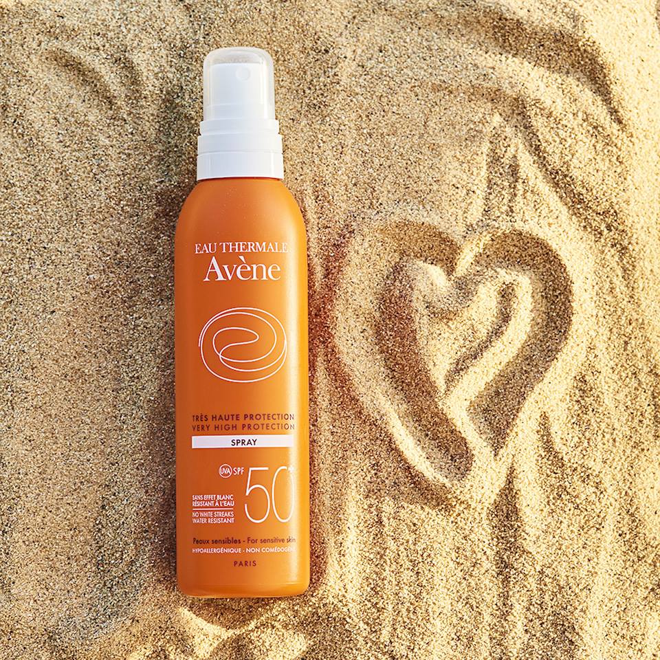 Những loại kem chống nắng Avene nổi đình đám được thế giới yêu thích hiện nay 10 Avène Very High Protection Spray SPF 50+