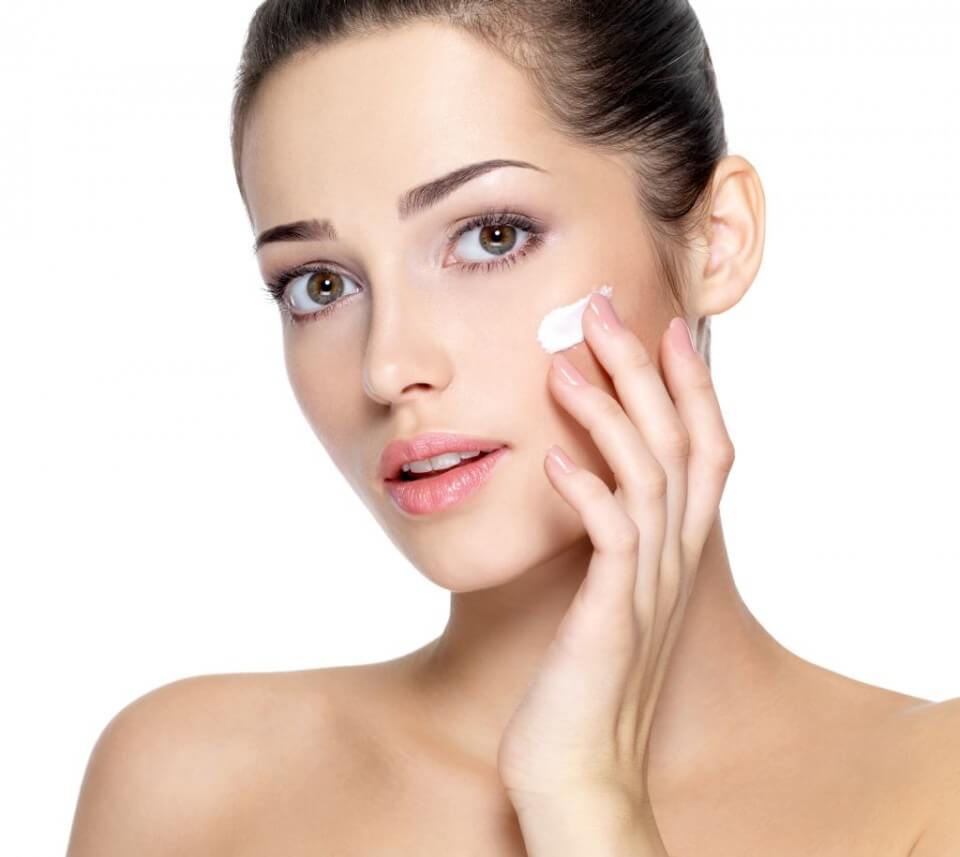Review xịt khoáng Avene chi tiết từ A-Z 12 Lựa chọn kem chống nắng hoặc kem dưỡng phù hợp với loại da của mình nhé
