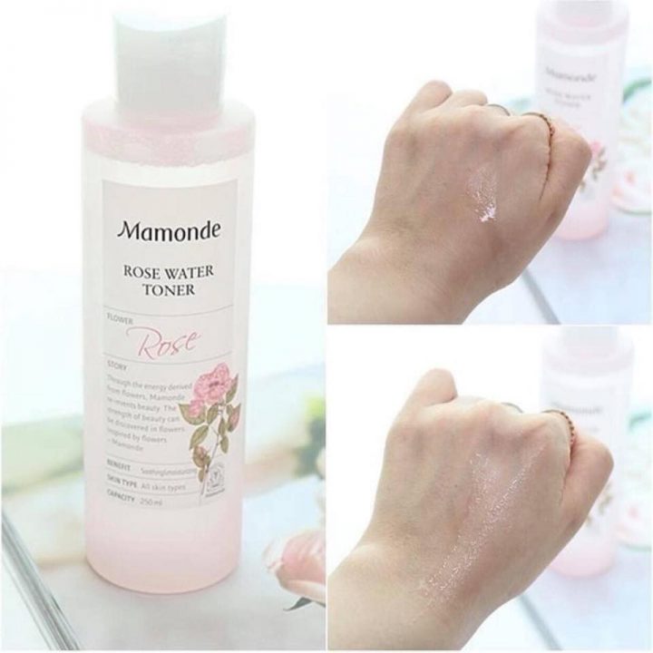 Review khả năng làm sạch, se khít lỗ chân lông của toner Mamonde 2 Nước hoa hồng được kết cấu dạng lỏng, thẩm thấu nhanh vào da