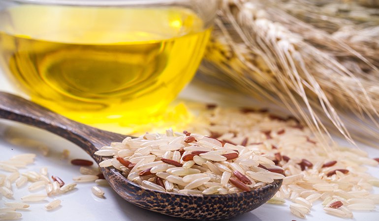 Top 5 mặt nạ Lululun "phù phép" làn da mỏng yếu, thiếu sức sống trở nên mịn mượt 7 Sản phẩm được chiết xuất từ : cám gạo, bơ, gạo lức...