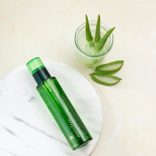 Review 5 xịt khoáng Innisfree nào được dùng nhiều nhất 2025? Xịt khoáng Innisfree có tốt không?