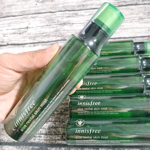 Review 5 xịt khoáng Innisfree nào được dùng nhiều nhất 2025? Xịt khoáng Innisfree có tốt không?