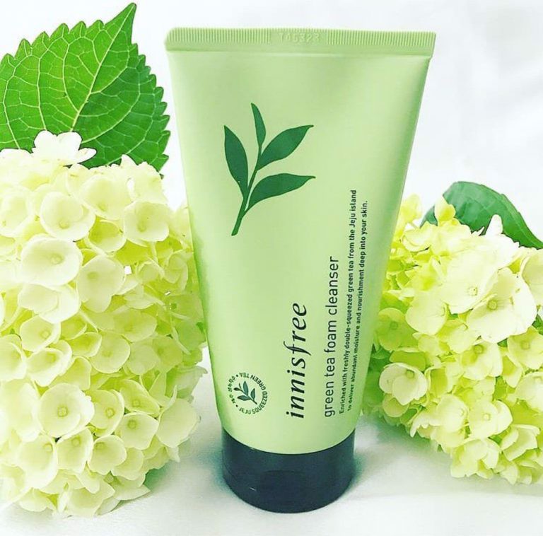 Sữa rửa mặt Innisfree có tốt không? Review top 5 sản phẩm bán chạy nhất hiện nay 1 Innisfree Green Tea Cleansing Foam cho da dầu