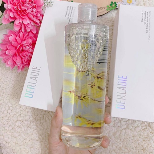 Review 13 nước tẩy trang được nhiều khuyên dùng 2025