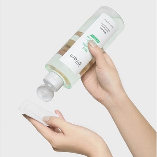 Review 13 nước tẩy trang được nhiều khuyên dùng 2025
