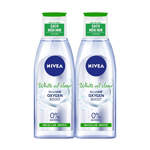 Review 13 nước tẩy trang được nhiều khuyên dùng 2025