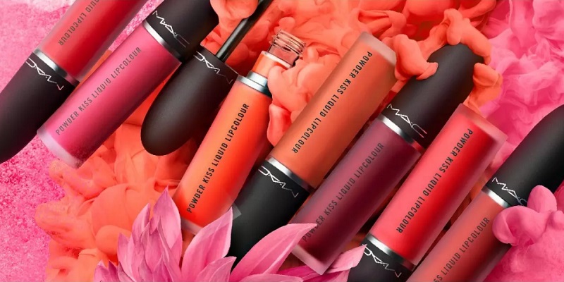 Nhận ngay quà tặng cực sốc trị giá đến 750K khi mua son Mac Powder Kiss Liquid Lipcolour 3 Bảng màu của son Mac Powder Kiss Liquid Lipcolour