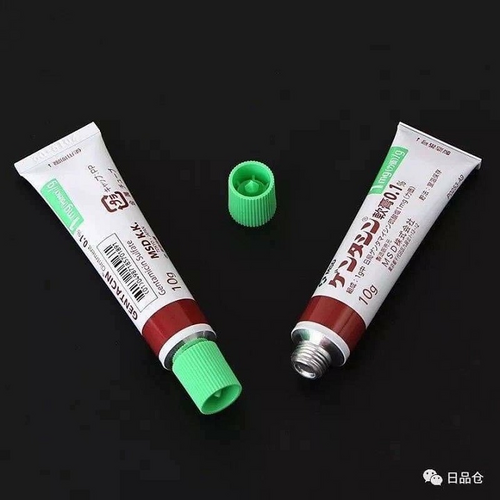 Review 10 kem trị sẹo được nhiều người dùng 2025