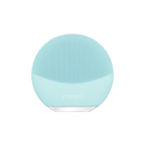 Review 7 máy rửa mặt Foreo “hot” nhất hiện nay