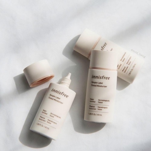 Review 4 dòng kem lót Innisfree được hội chị em yêu thích săn lùng 2025