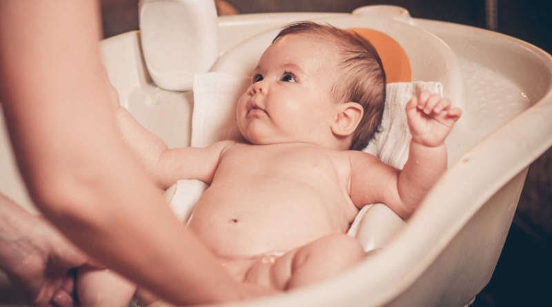 Những lưu ý cần biết khi sử dụng sữa tắm cho bé