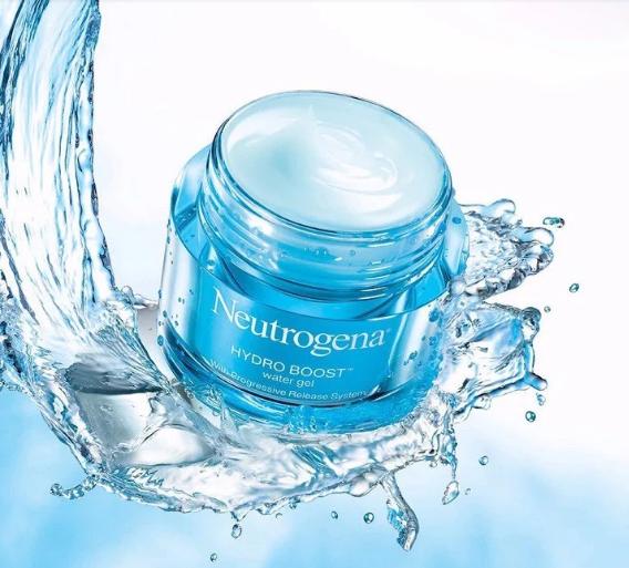 Kem dưỡng ẩm Neutrogena Hydro Boost Water Gel mang tới thiết kế rất dịu mắt với tone xanh Navy