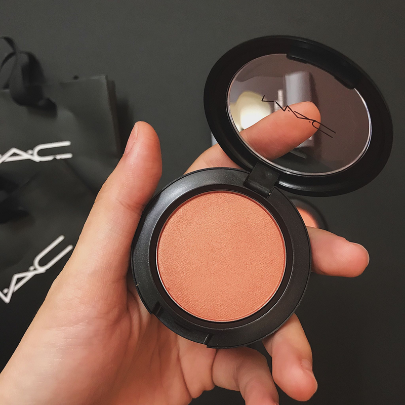 Top 5 Sản phẩm trang điểm khuyến mãi hot nhất Lazada 11.11 5 Phấn má hồng MAC Sheertone Blush