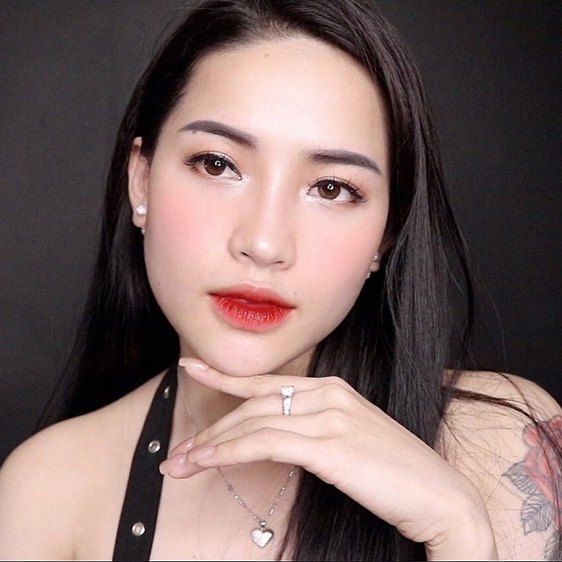 Beauty blogger Hà Linh