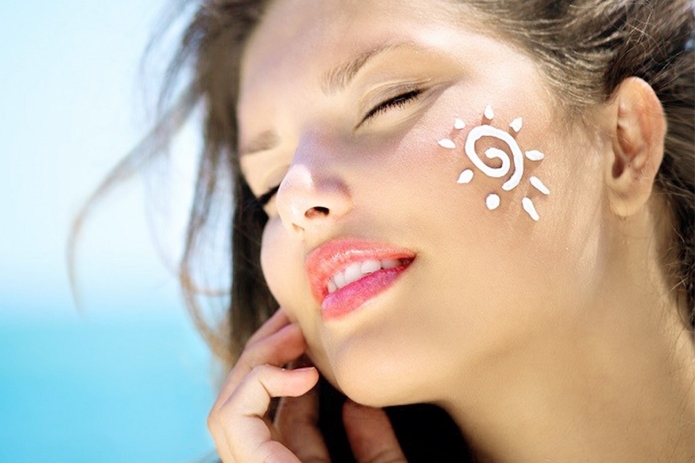 Lựu chứa hợp chất chống nắng giúp bảo vệ da 