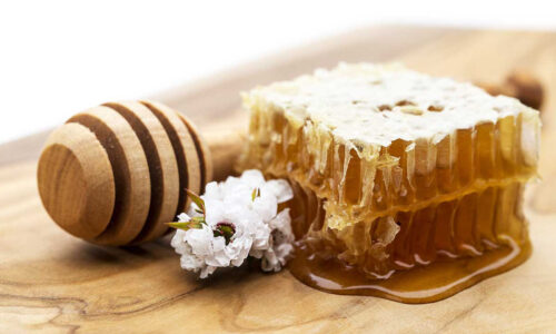 Mật ong Manuka là gì? Lợi ích của mật ong Manuka đối với làn da