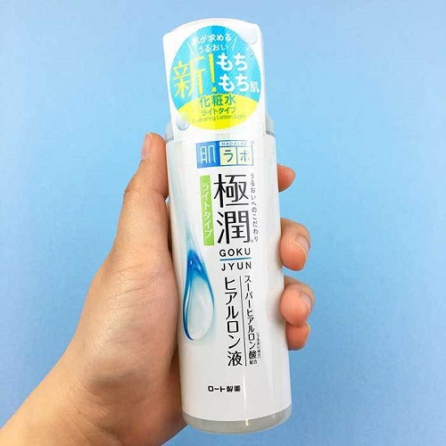 Review 5 nước hoa hồng cho da dầu năm 2025