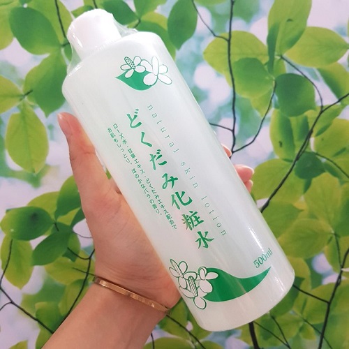 Review 5 nước hoa hồng cho da dầu năm 2025