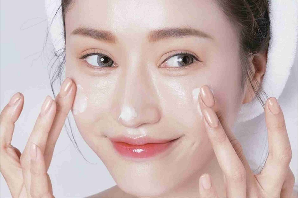 Da được giữ ẩm trông căng mịn, tươi mới 