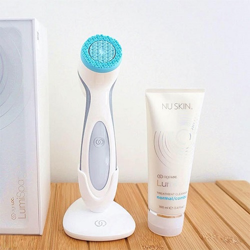 Review 9 máy massage mặt loại nào tốt nhất hiện nay 2025?