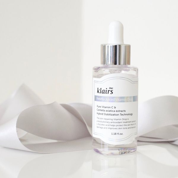 Serum là gì? Review 7 loại serum hot 2025 được nhiều người “săn lùng”