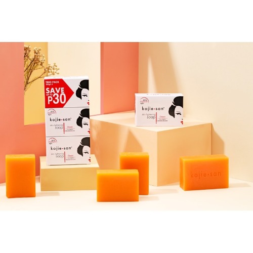 Review 8 xà phòng trị mụn lưng hiệu quả 2025