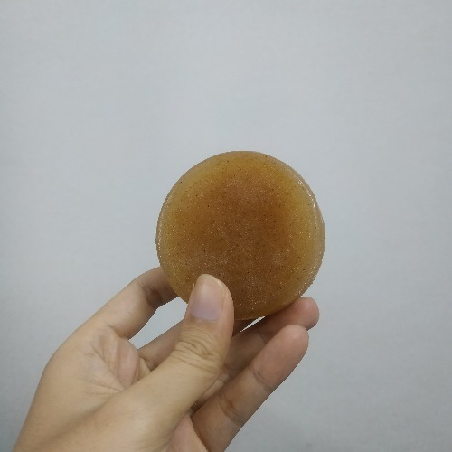 Review 8 xà phòng trị mụn lưng hiệu quả 2025