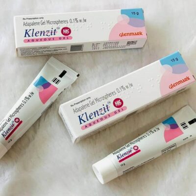 Review 10 kem trị mụn ẩn được săn lùng 2025