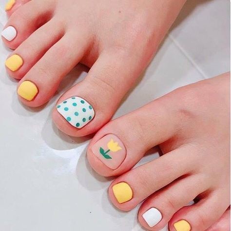 Nail móng chân dễ thương 10