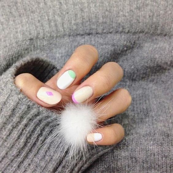 nail pom _11