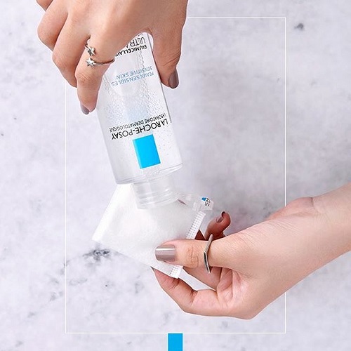 Review 10 nước tẩy trang không cồn đang được yêu thích 2025