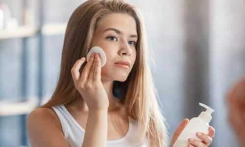 Review 5 nước tẩy trang Nhật Bản 2025 được nhiều người lựa chọn