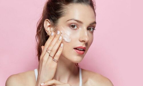 Review 10 sáp tẩy trang được nhiều người yêu thích 2025