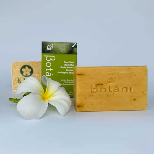 Review 8 xà phòng trị mụn lưng hiệu quả 2025
